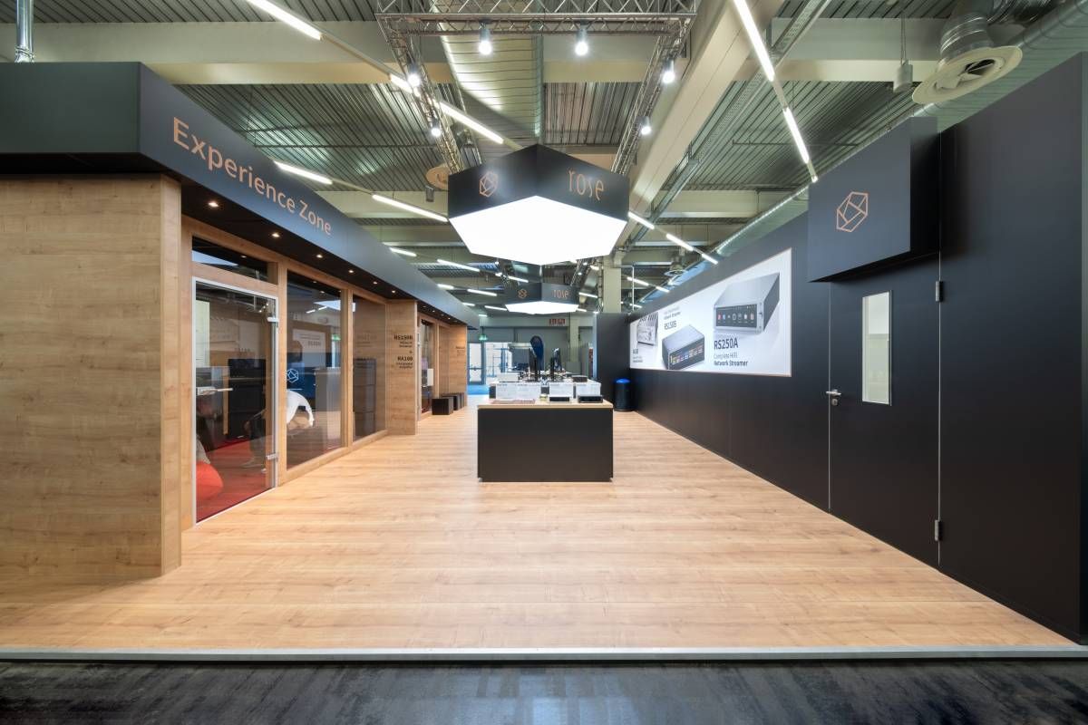 HIGH END Messestand