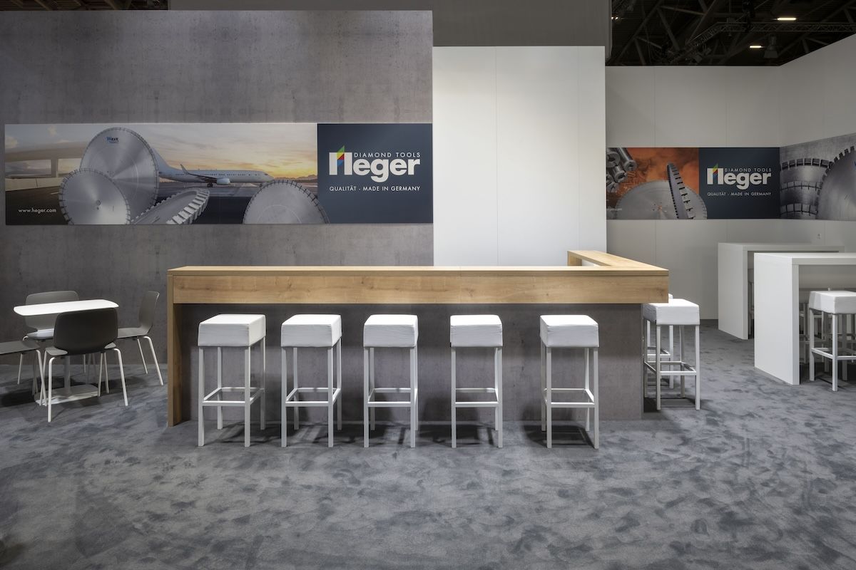 Mietmöbel Messestand Heger Bauma